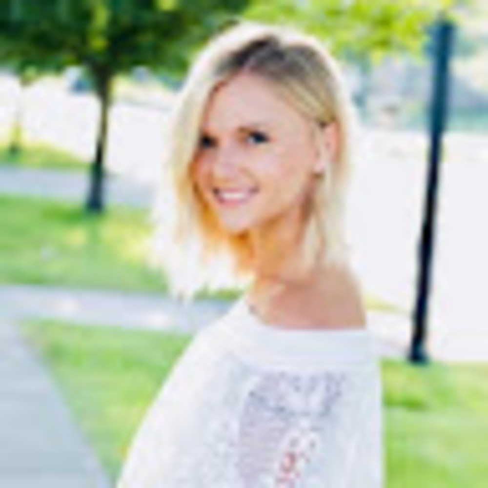 Meet your Posher, Danielle